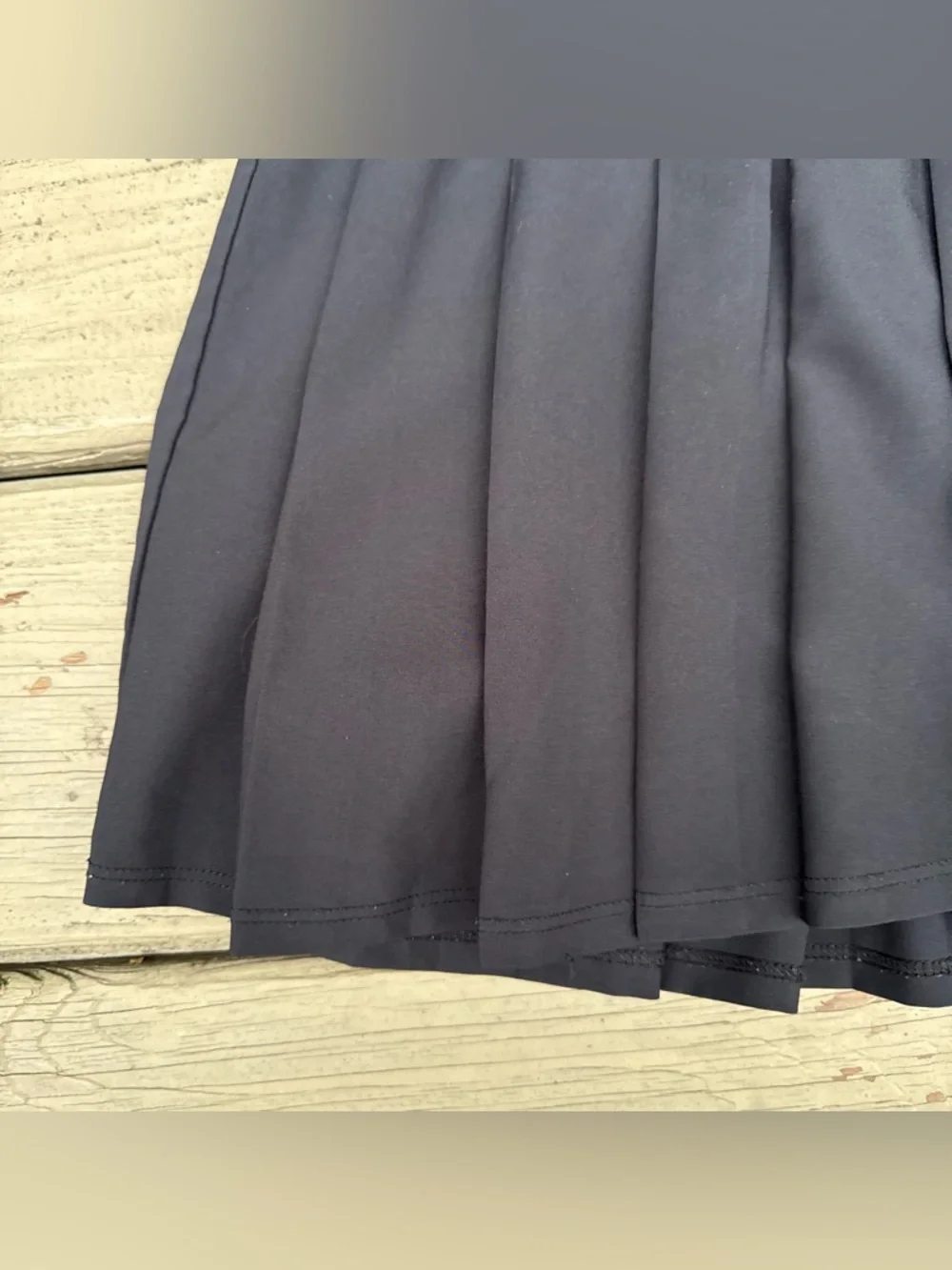 Alo Yoga Varsity Tennis Pleated Skirt in black size XS